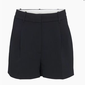 Aritzia Effortless Shorts